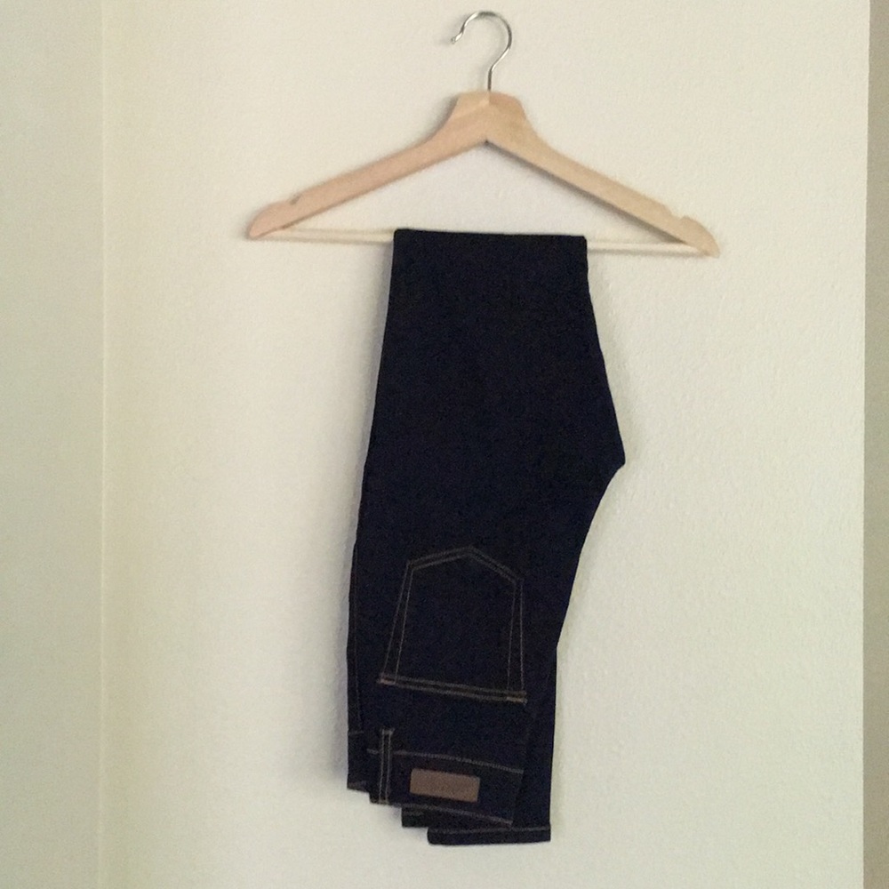 High waisted skinny jeans. Worn once.